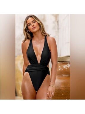 Cupshe Black Deep V One-Piece Swimsuit